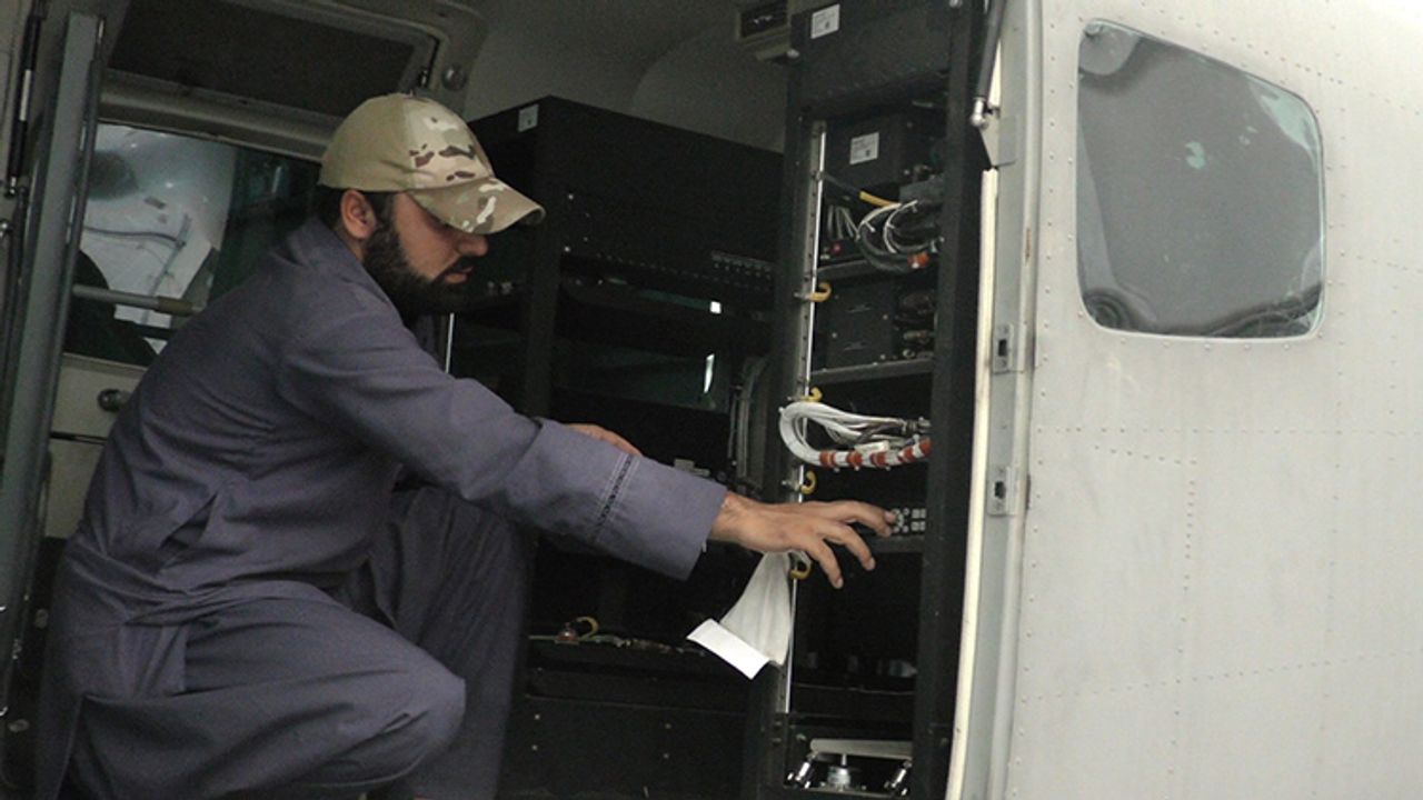 Taliban yönetimi ABD'nin tahrip ettiği uçakları yeniden devreye sokuyor
