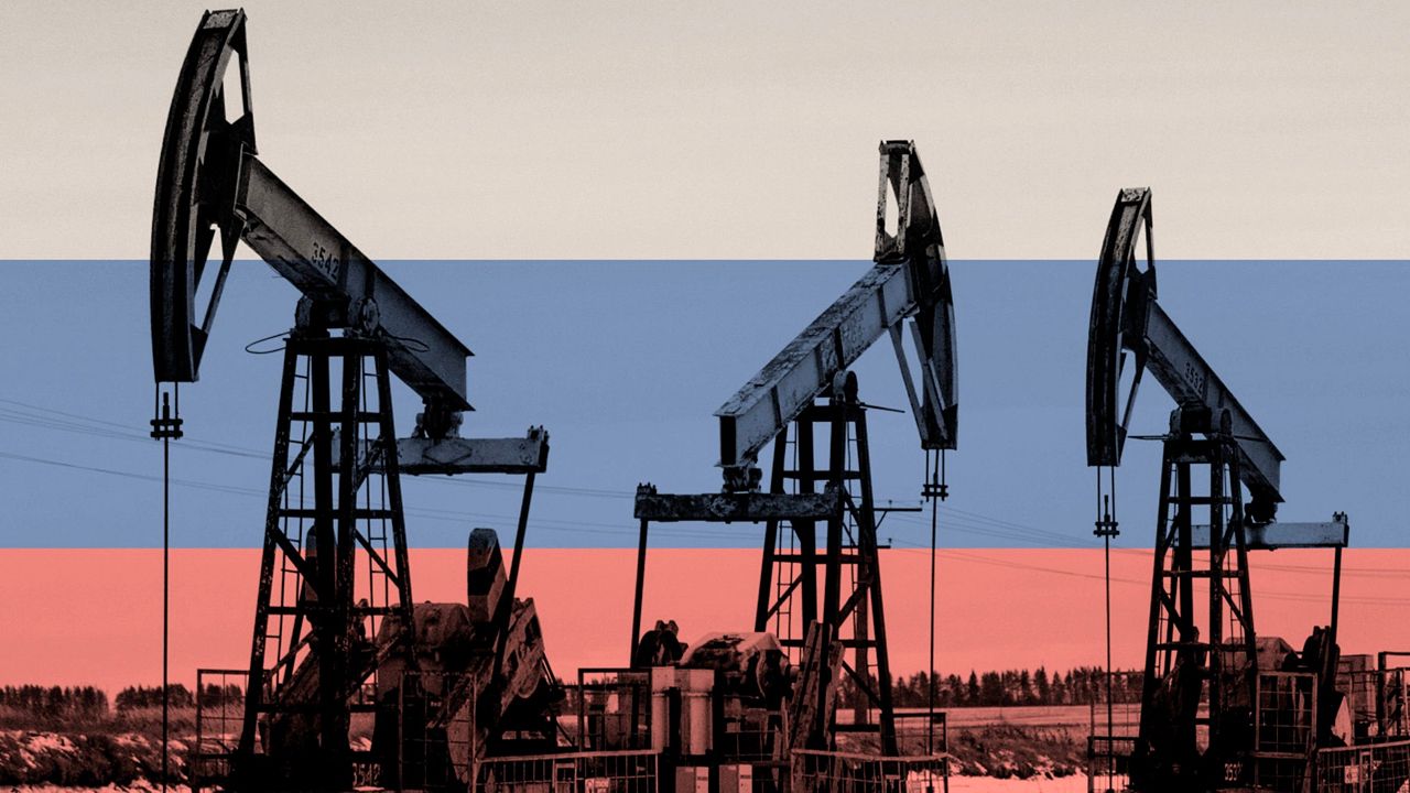 Putin, Rus petrolüne tavan fiyat uygulayanlara petrol satışını yasakladı