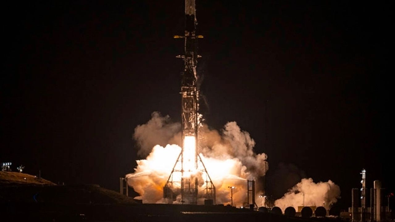 Kuveyt ilk uydusunu uzaya fırlattı