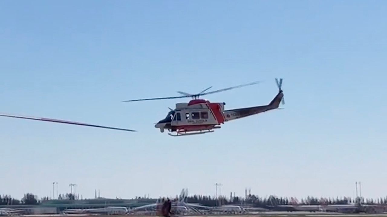 Sahil Güvenlik Komutanlığı helikopterleri deprem bölgesinde uçuş yaptı
