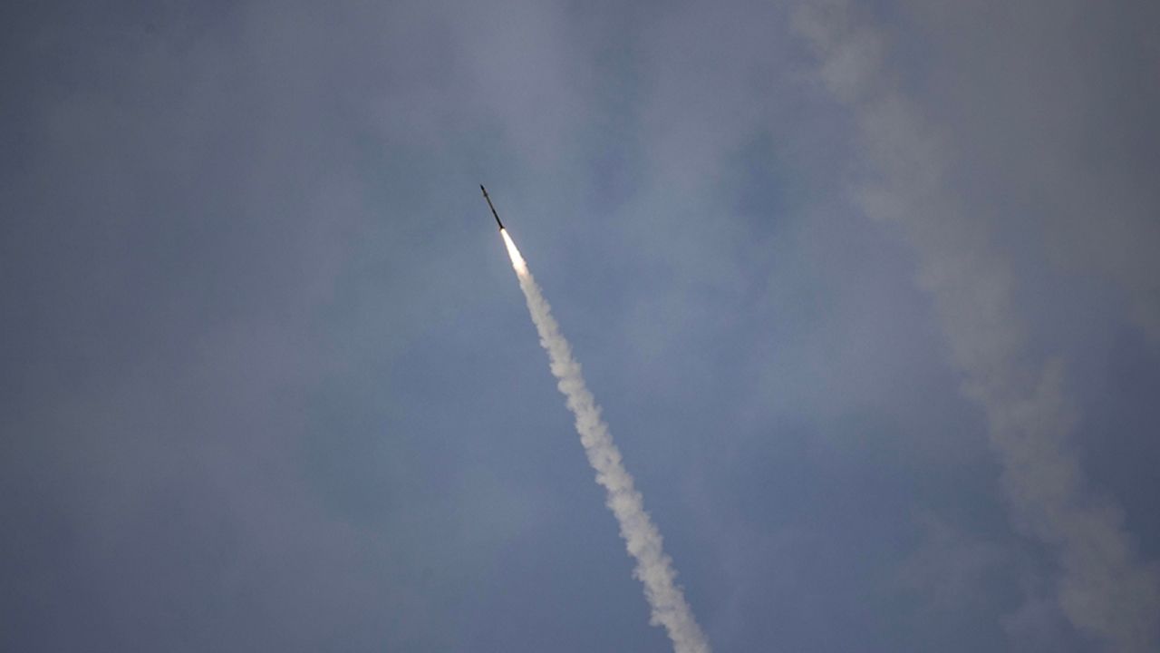 İsrail ordusu: Lübnan’dan 34 roket atıldı en az 5’i topraklarımıza düştü