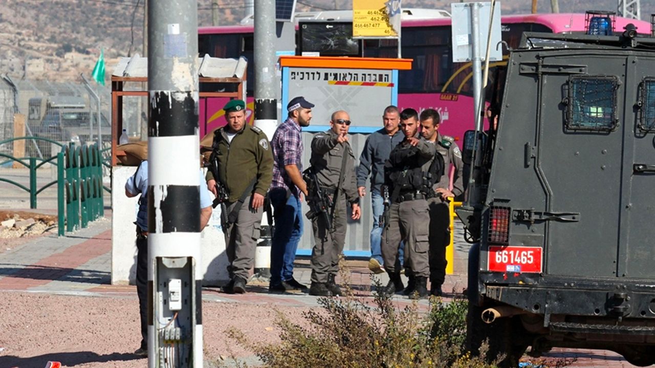 İsrail askerleri, Batı Şeria'da bir Filistinli genci öldürdü