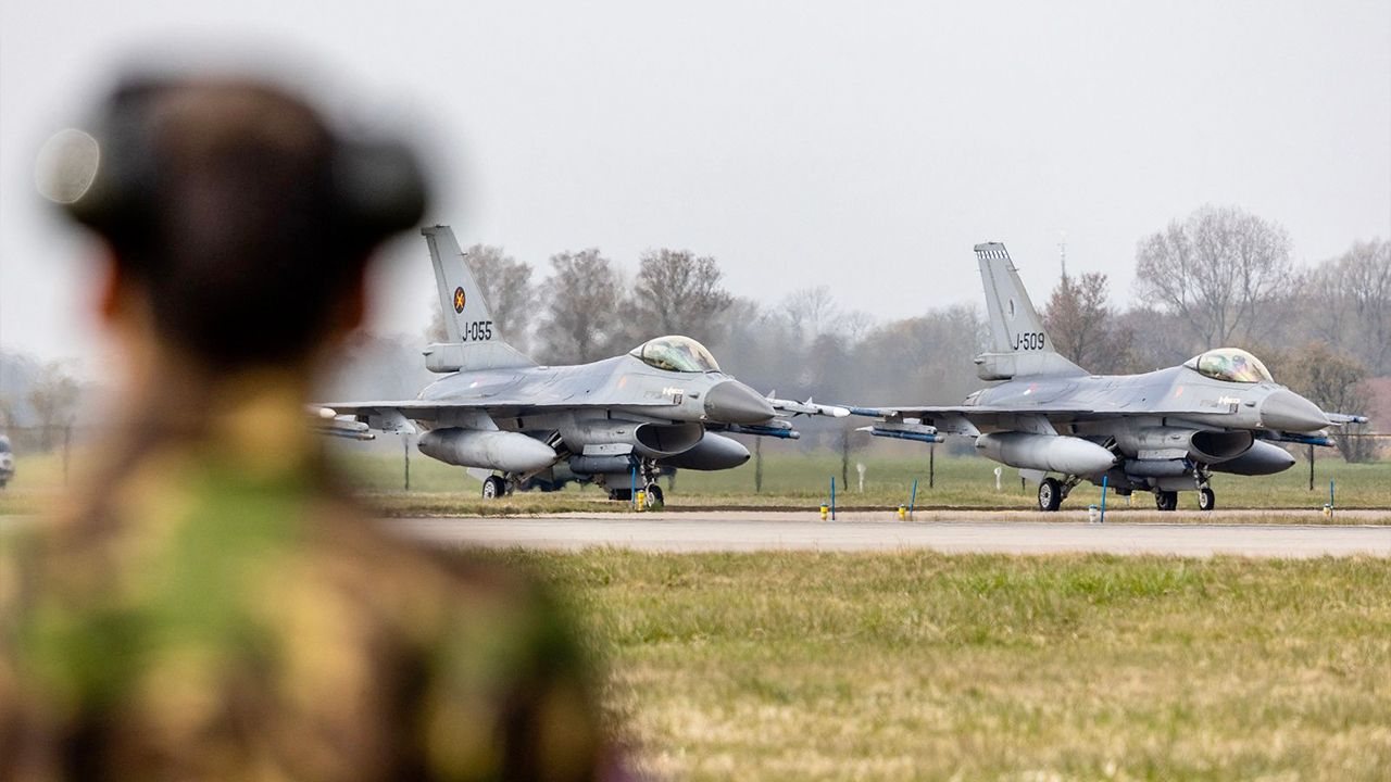 ABD ve müttefikleri Ukrayna'ya F16 dahil dördüncü nesil savaş uçakları vermeye hazırlanıyor
