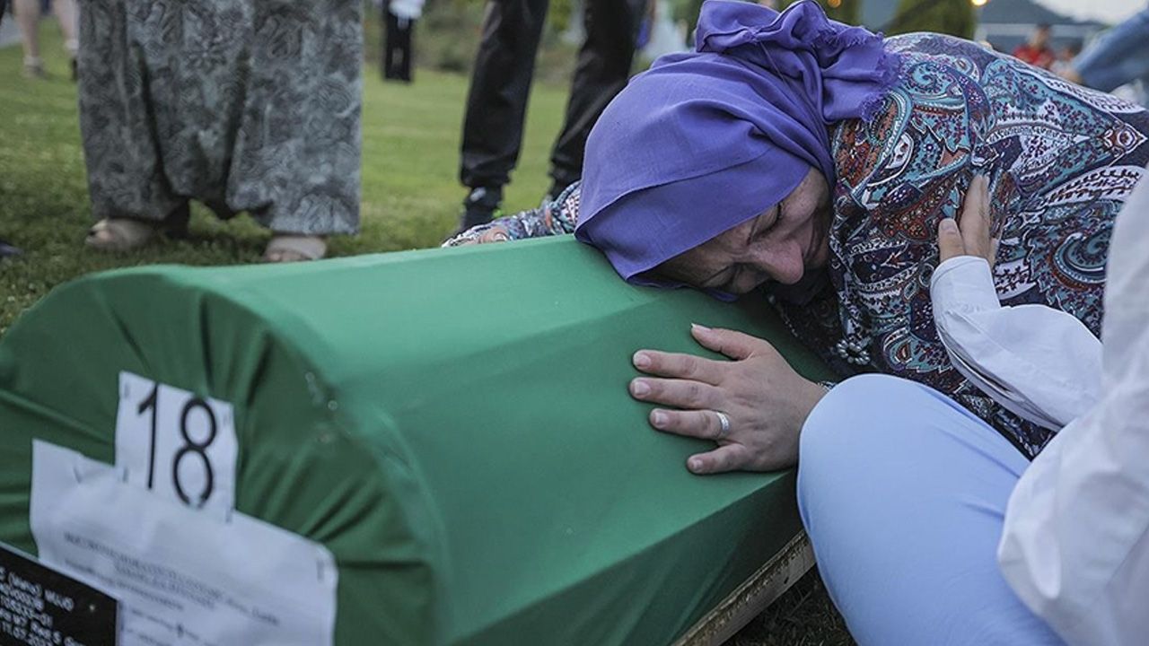 Srebrenitsa soykırımının 30 kurbanı daha bugün toprağa verilecek