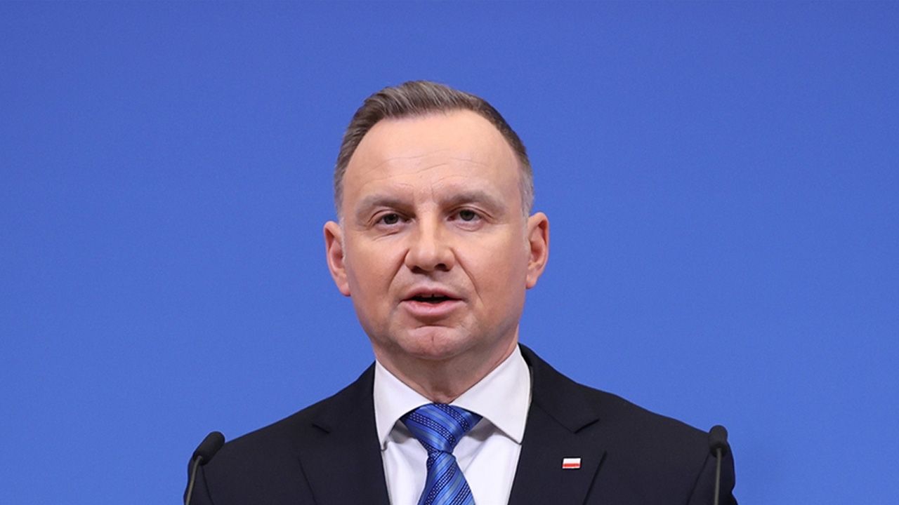 Polonya Cumhurbaşkanı, ulusal çıkarları konusunda Ukrayna'dan anlayış beklediklerini belirtti