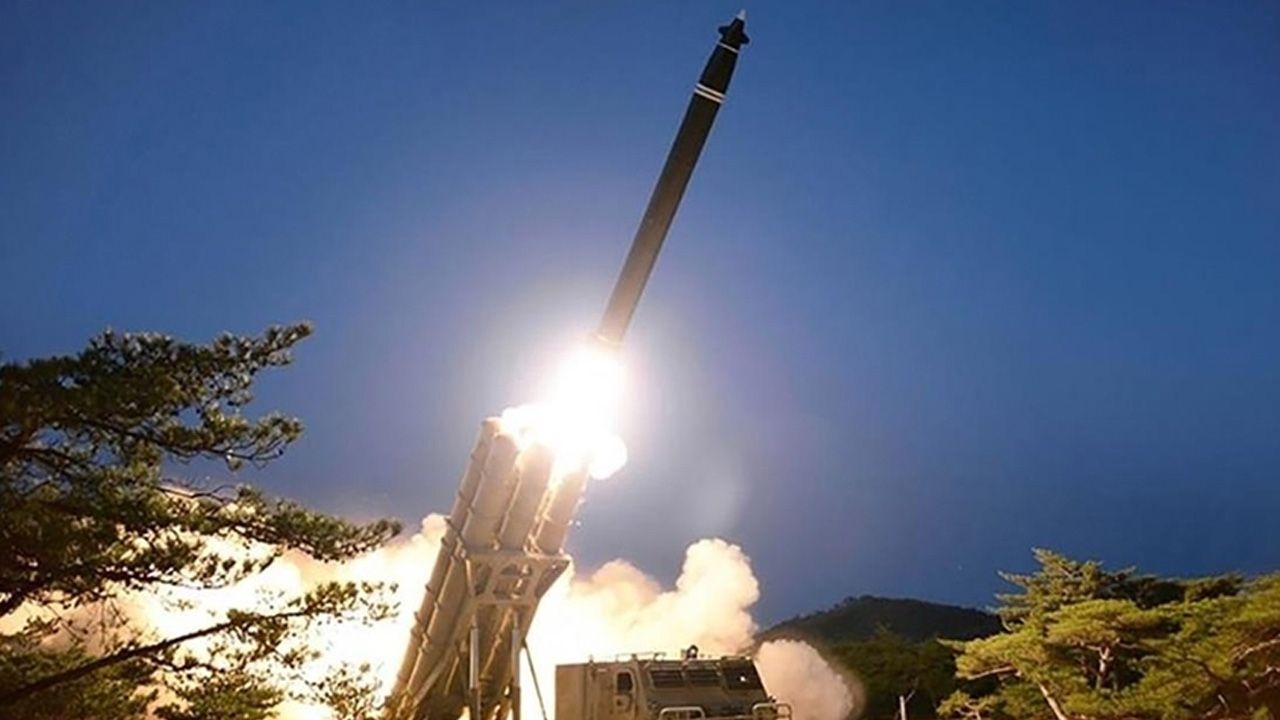 Fransa, Kuzey Kore'nin askeri uydu fırlatma denemesini şiddetle kınadı
