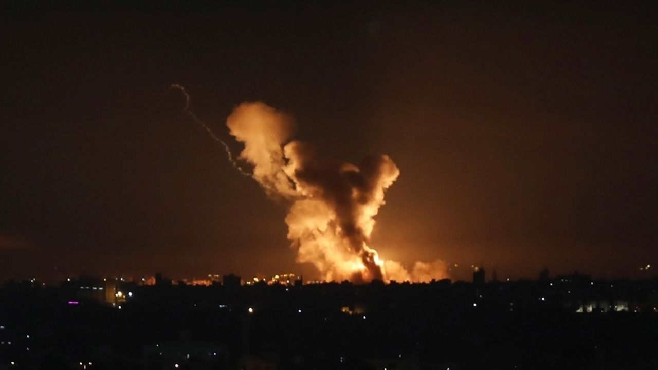İsrail savaş uçaklarından Lübnan'a Saldırı