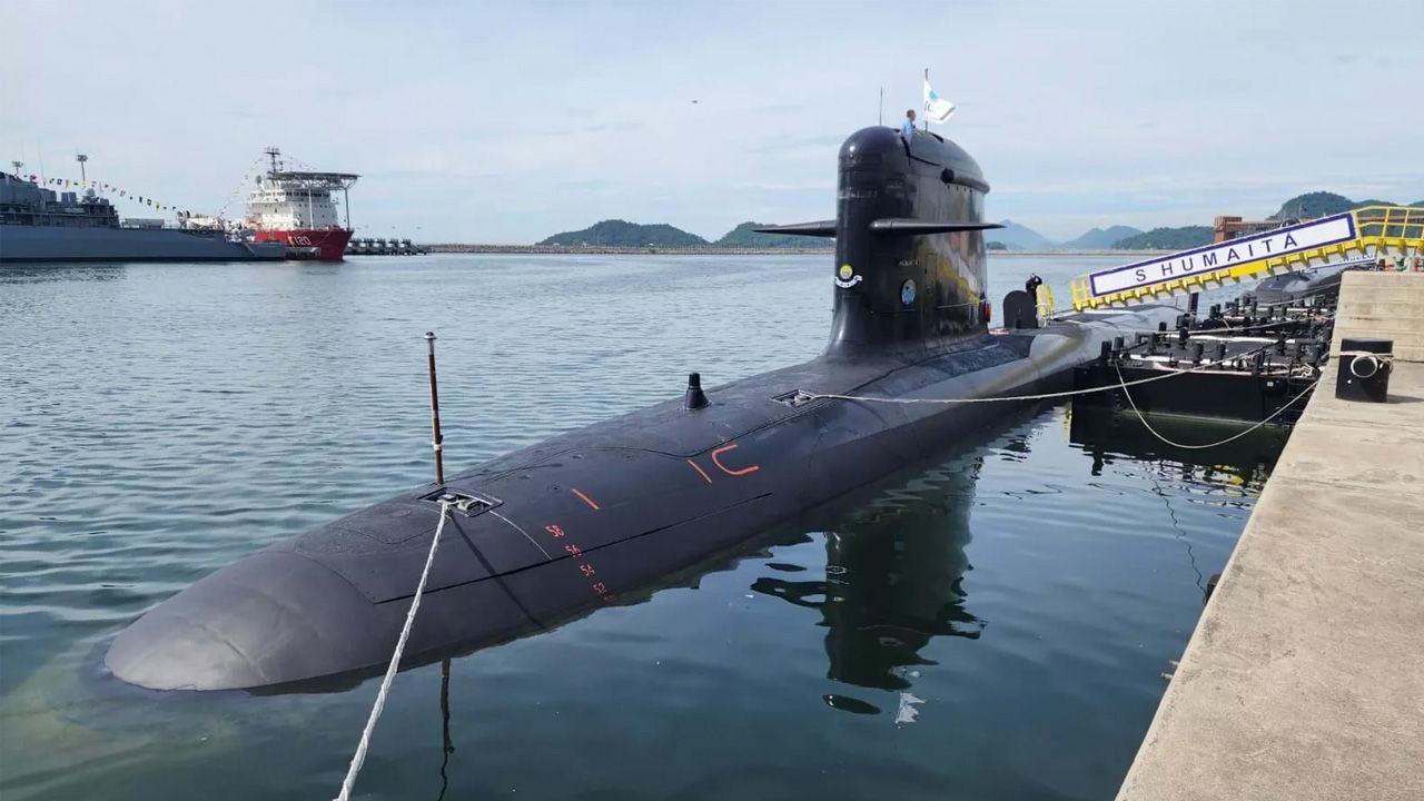 Brezilya Fransa'dan ikinci denizaltısını teslim aldı