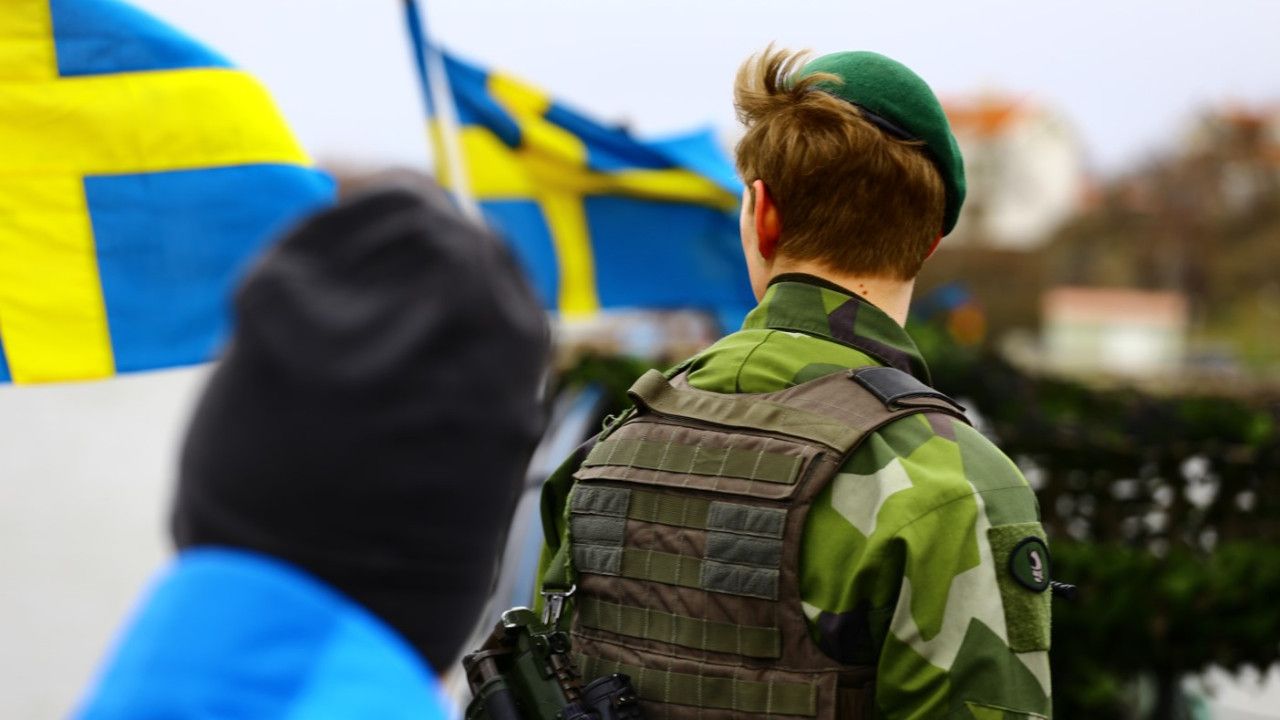 İsveç Sivil Savunma Bakanı: "İsveç'te savaş olabilir"