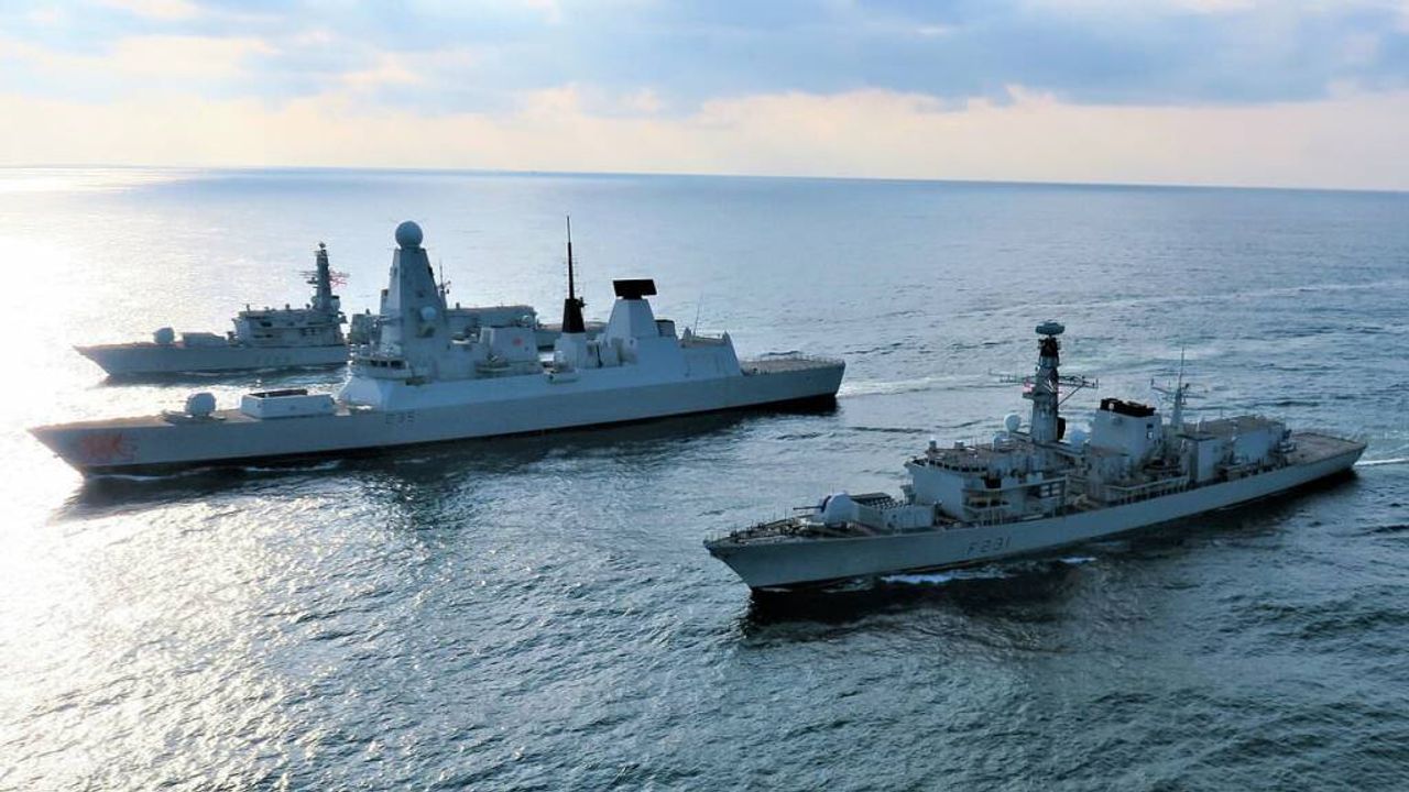 İngiliz donanması işe alım krizi yaşıyor