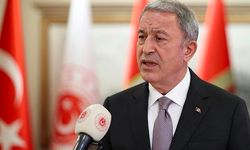 Milli Savunma Bakanı Akar'dan üs bölgesine saldırı iddiasına yanıt