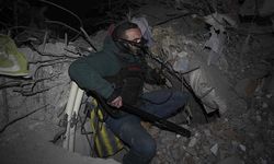 Azerbaycanlı uzman, depremzedelerin enkazdan kurtarılmasını sağladı