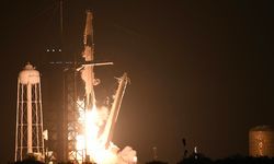 SpaceX ABD, Rusya ve BAE'nin astronotlarını uzay istasyonuna gönderdi