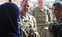CENTCOM Komutanı Kurilla, Suriye'nin kuzeydoğusunu ziyaret etti