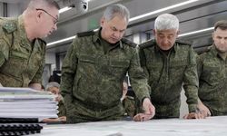 Rusya Savunma Bakanı Şoygu, Ukrayna'da savaşan Rus birliklerini denetledi