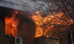 Kırım’da poligonda çıkan yangın nedeniyle 4 köyde 2 binden fazla kişi tahliye edildi
