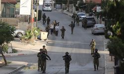 İsrail askerleri Cenin'e düzenlediği baskında 4 Filistinliyi öldürdü
