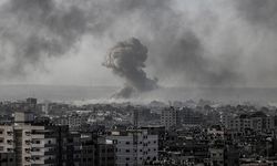 Gazze'deki hükümet: İsrail saldırılarında Gazze'ye 18 bin tondan fazla patlayıcı atıldı