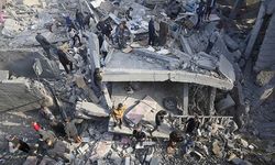 İsrail'in Gazze'deki Cibaliya Mülteci Kampı'na düzenlediği saldırıda 100'den fazla kişi öldü