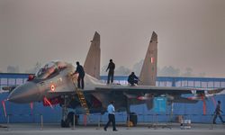 Hindistan'ın Su-30 MKI uçakları 20 yıl daha havada!