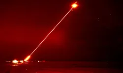 İngiltere’nin son teknoloji lazer silahı: Ejderha Ateşi
