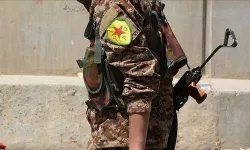 PKK/YPG, Suriye'de 14 yaşındaki bir çocuğu silahlı kadrosuna katmak için kaçırdı.