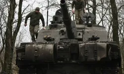 Ukrayna ve Rusya, tankları FPV'lerden korumak için yarışıyor