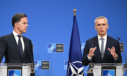 NATO Genel Sekreteri Stoltenberg, halefi Rutte'yi övdü: Fikir birliğinde yetenekli ve deneyimli