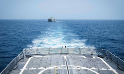 TCG Kınalıada korveti, Umman Deniz Kuvvetleri'ne ait bir gemi ile eğitimler yaptı