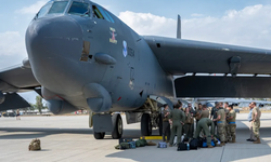 ABD B-52 bombardıman uçakları NATO görevi için Romanya'ya geldi