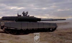 Ukrayna, ele geçirilen T-90M tanklarından Frankenstein tankı üretti