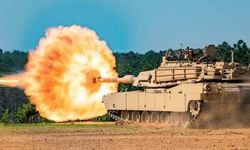 Polonya, ilk M1A2 Abrams tanklarını teslim aldı