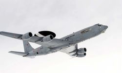 Fransız AWACS uçağı, Kırım yakınlarında gözetleme uçuşu yaptı