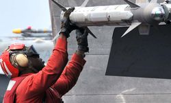 Raytheon, ABD donanmasından 1,1 milyar dolarlık AIM-9X siparişi aldı