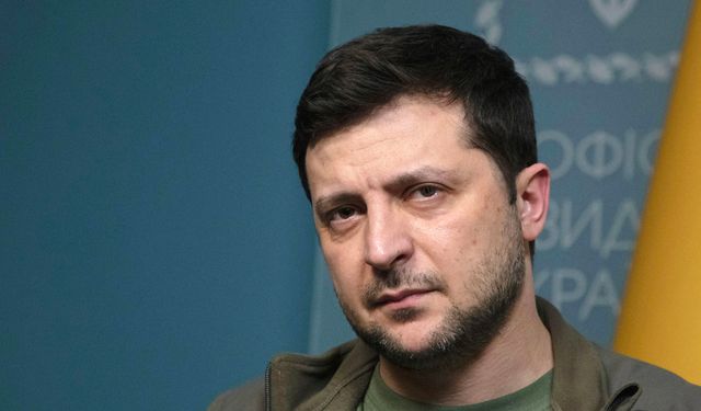 Zelenskiy: Bahmut ve Soledar için mücadele devam ediyor