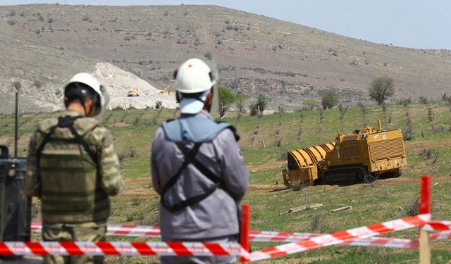 Azerbaycanlı mayın temizleme uzmanları MEMATT'tan memnun