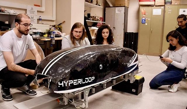 TEKNOFEST'te ikinci olan mühendis adayları Hyperloop teknolojisinde ilerlemeyi hedefliyor