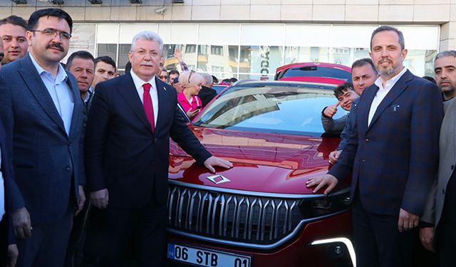 Türkiye'nin yerli otomobili Togg, Çankırı'da tanıtıldı