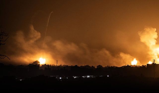 İsrail, Gazze Şeridi'ndeki tüm hastanelerin çevresini yoğun bombardımana tutuyor