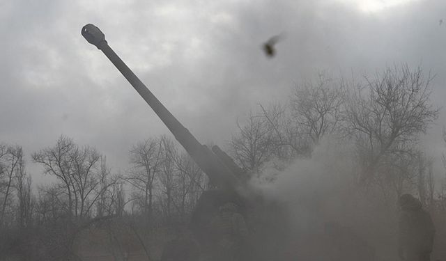 Ukrayna: Bu gece Rusya'ya ait 41 İHA'yı imha ettik ve dün bir Su-24M uçağını düşürdük