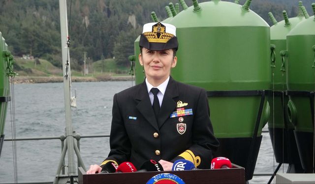 Türkiye'nin ilk kadın amirali TCG Nusret ile seyir yaptı