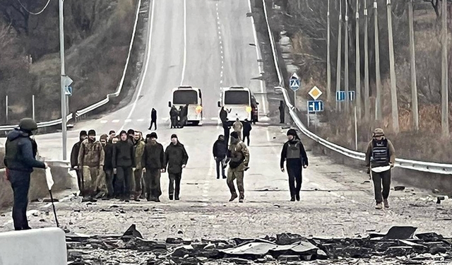 Rusya ile Ukrayna arasında 150 esirin değişimi yapıldı