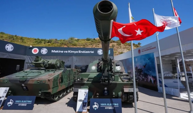 KEMANKEŞ 2 ve DAĞHAN H-620, İzmir’de vitrine çıktı