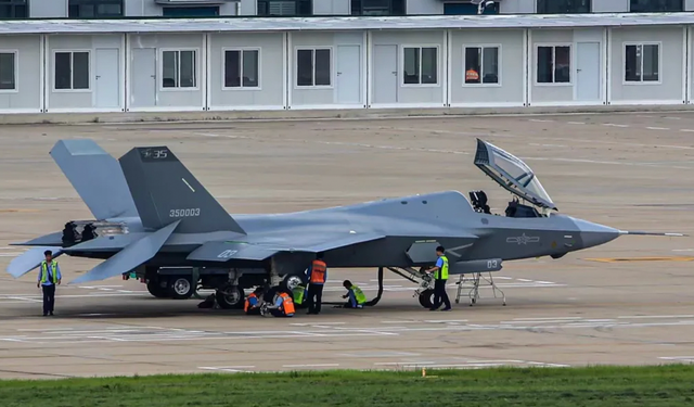 Mısır, Çinli J-10C ve J-31 savaş uçakları için görüşmelerde bulunuyor