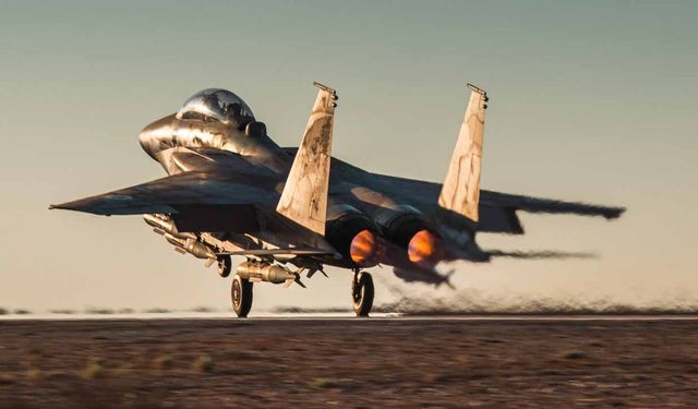 İsrail, 25 adet F-15 savaş uçağı alıyor