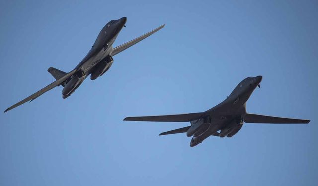 ABD, B-1B Lancer uçaklarını B-21 Raider hazırlıkları için taşıyor