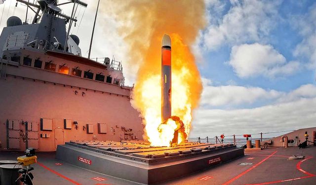 Raytheon, Tomahawk Block V füzeleri için sözleşme imzaladı