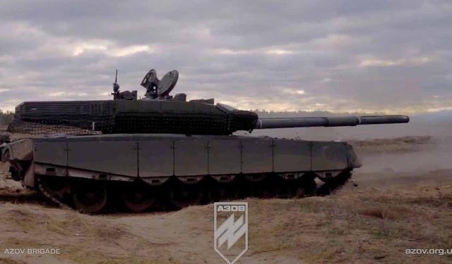 Ukrayna, ele geçirilen T-90M tanklarından Frankenstein tankı üretti