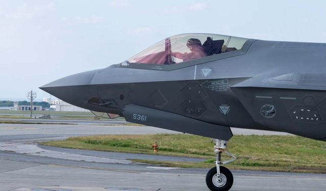 Kadena üssünde eski F-15 filosu yerine F-35 jetleri geliyor