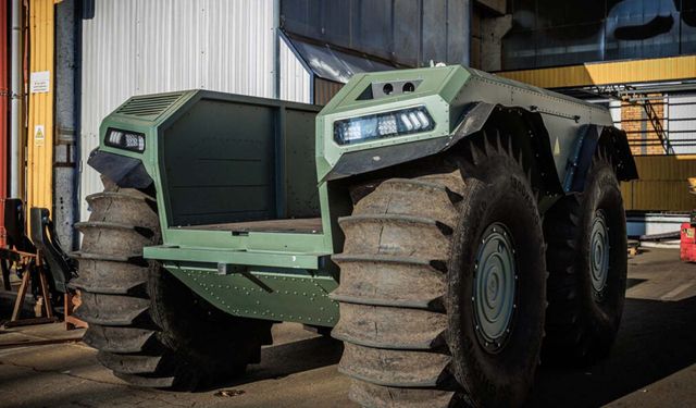 Ukrayna, UNEX amfibi robotik aracını savaş alanında kullanıma onayladı